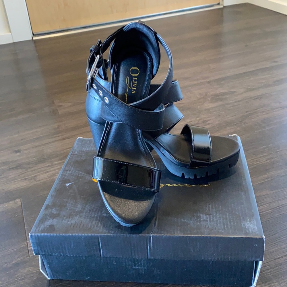 Brand New Olivia Jaymes platform heels